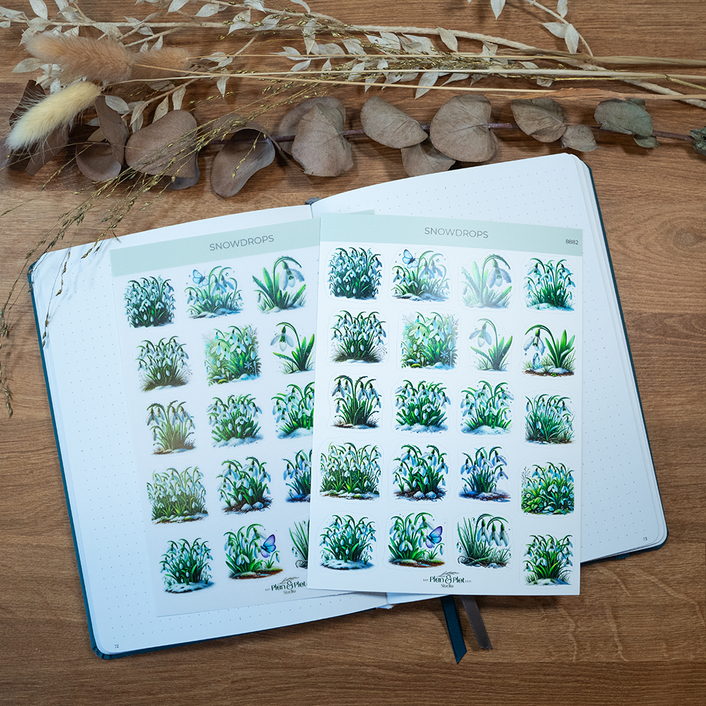 8882 snowdrops - 1